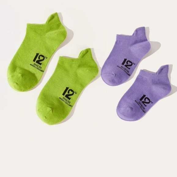 NWT mommy and me socks 💚💜